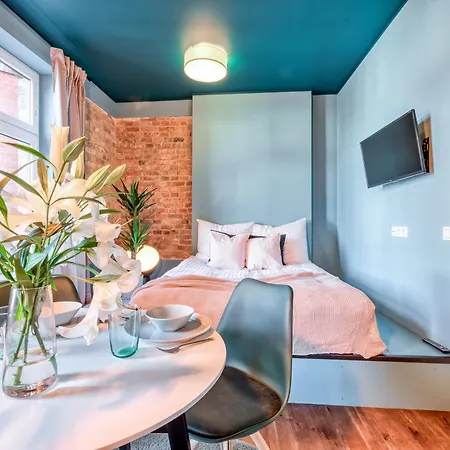 アパート Cichy Zakatek Przy Starym Rynku ポズナン